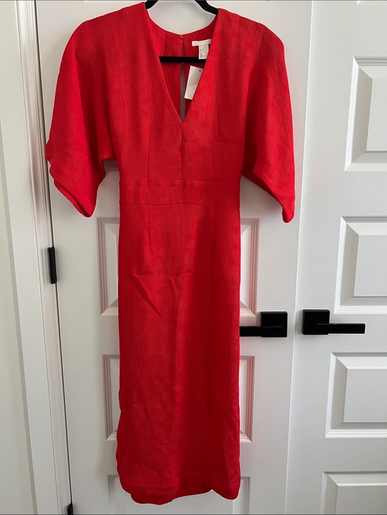 H&M Dresses & Skirts - H&M Red V‑Neck Midi Dress
